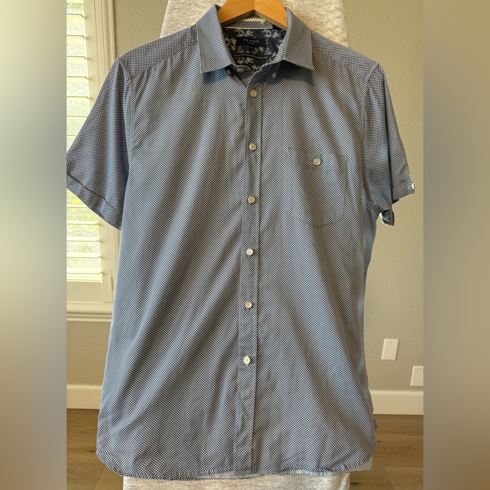 Ted Baker London Shirt Size 5 Large Navy Geometric Short Sleeve EUC
